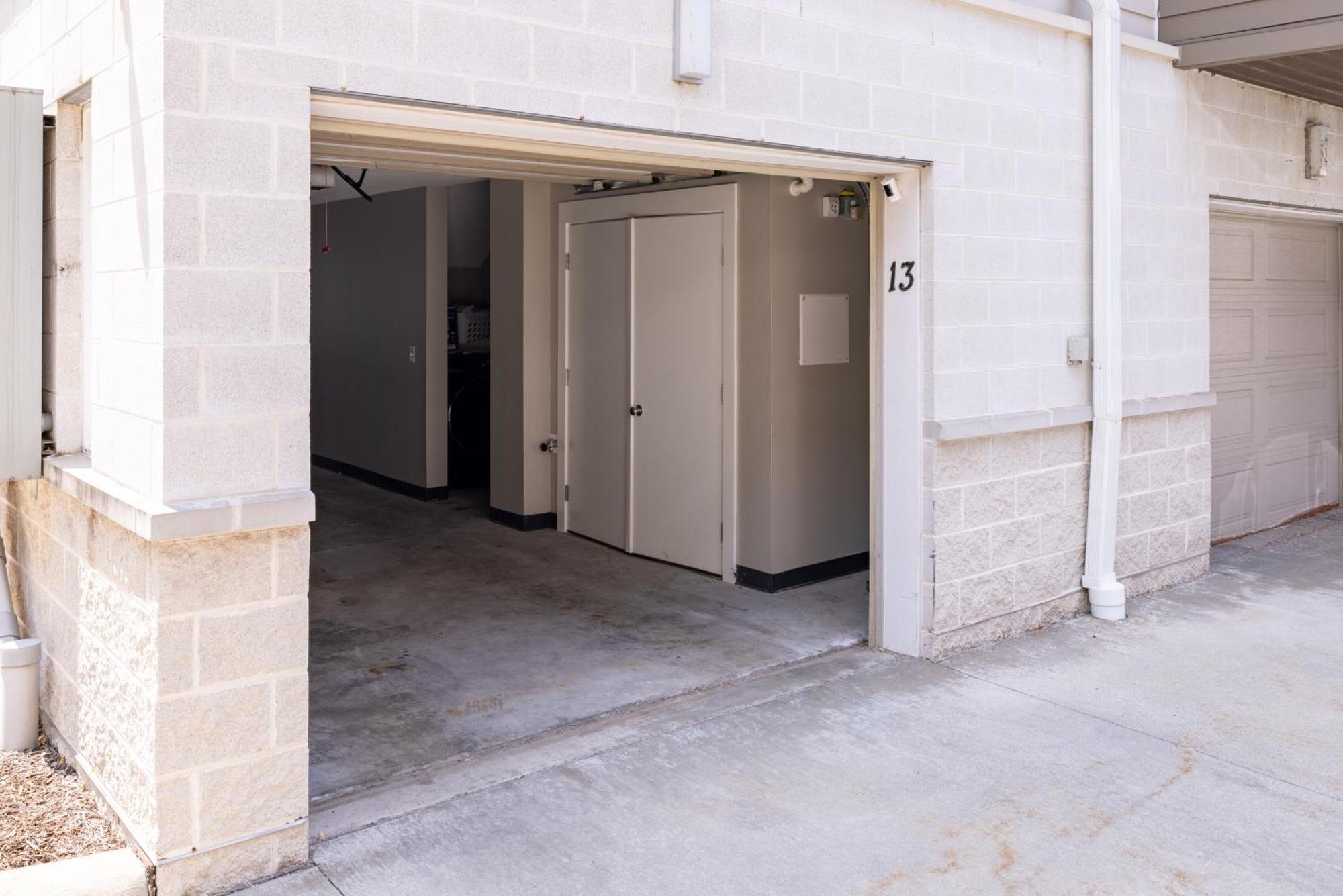 Luxury Downtown Townhome Unit 13 Cleveland Exterior foto